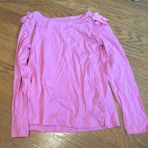 Pink shirt with bows